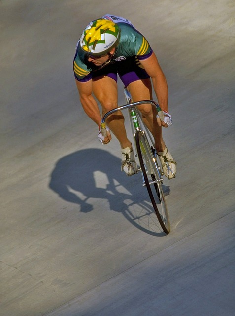 间的关系成 间的关系成